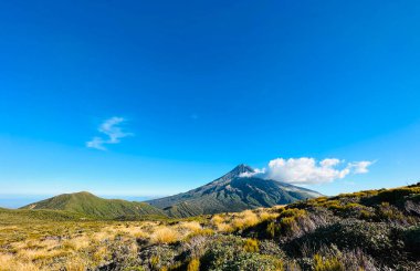 Taranaki Dağı, Egmont Ulusal Parkı, Taranaki, Yeni Zelanda 'da güzel bir manzara.