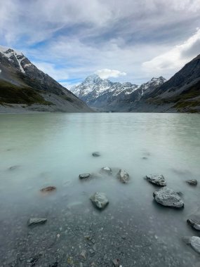 Dağlardaki güzel manzara, Cook Ulusal Parkı, Güney Adası, Yeni Zelanda