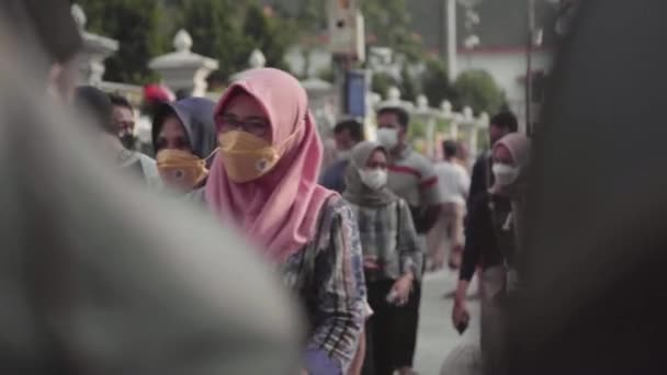 Malioboro Yogyakarta Indonesië 2022 Menigte Van Mensen Wandelen Het Centrum — Stockvideo