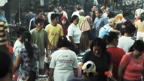 Airmadidi Severní Sulawesi Indonésie 2019 Dav Lidí Tradičním Trhu — Stock video