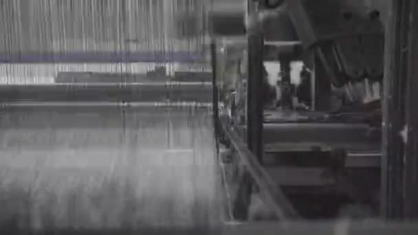 Detailní Záběr Tkalcovského Stroje Automatický Výrobu Látky — Stock video