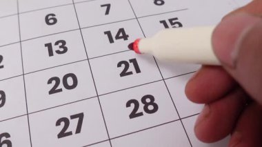 Zamanlama ve Planlama İçin Kırmızı İşaretli Takvimin Kapanışı