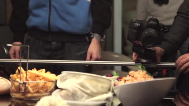 Static Shot Cameraman Shooting Food Products Dslr Slider French Fries — Stock Video