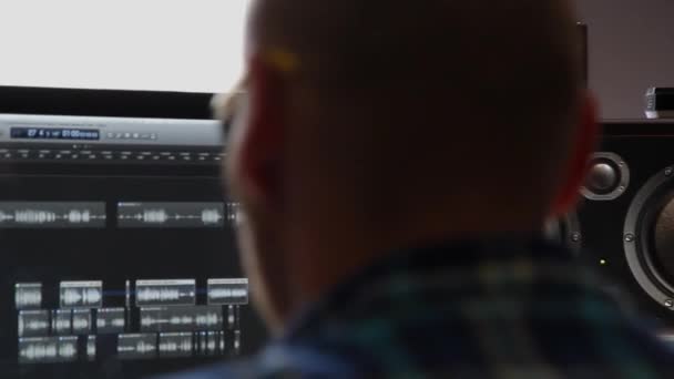 Dolly Mid Shot Sound Engineer Working Sound Tracks Sound Editing — Stock Video