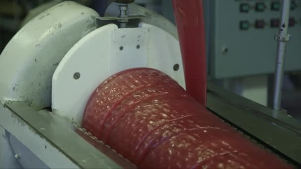 Bir Şeker Fabrikasında Dönen Koni Şeklindeki Bir Küf Üzerinde Dönen — Stok video