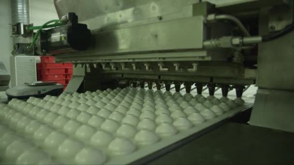 糖果厂棉花糖挤压机静态中期拍摄 — 图库视频影像
