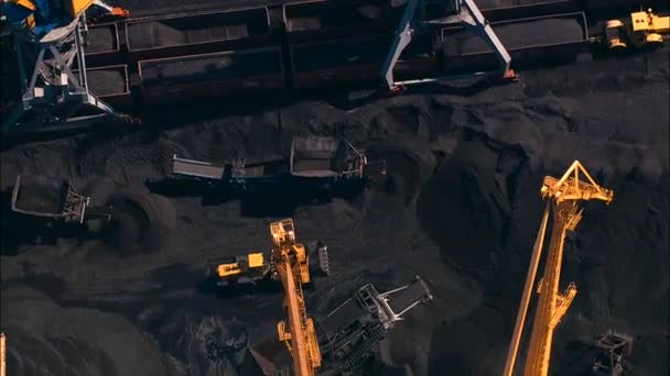 Tiro Aéreo Largo Porto Transbordo Carvão Riga Vista Cima — Vídeo de Stock