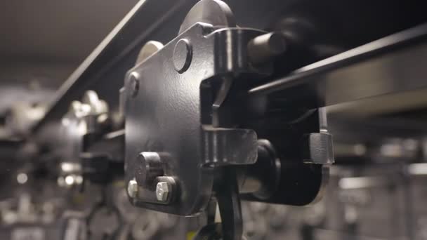 Steadicam Close Shot Wheel Mechanism Driving Rail — Stockvideo