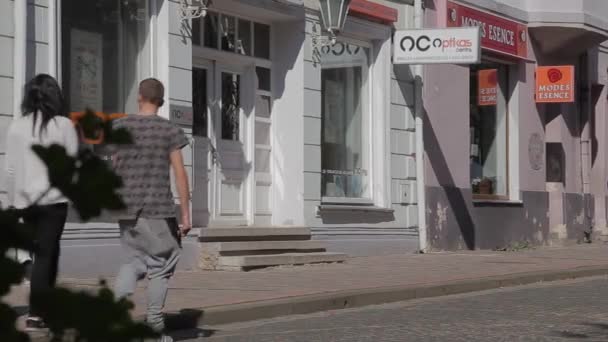 Cesis Teki Küçük Şehir Sokağı — Stok video