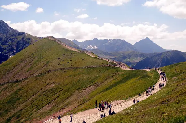 Kasprov Tepesi, Polonya Dağları 'nın güzel manzarası