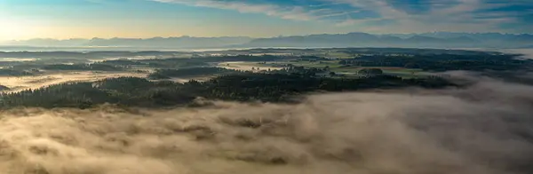 Starnbergersee Lake Bavaria 无人机全景 后面是阿尔卑斯山 高质量的照片 — 图库照片
