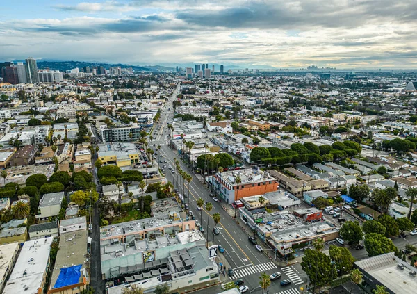 圣莫妮卡市中心到洛杉矶的风景 城市的空中全景 高质量的照片 — 图库照片