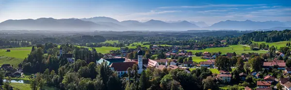Baviera Beuerberg Alpes Montanhas Nas Traseiras Panorama Drones Aéreos Foto — Fotografia de Stock