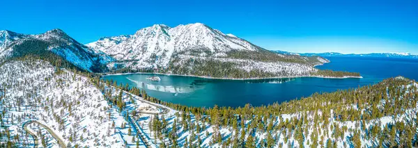 Tahoe Gölü California. Zümrüt Körfezi. Kış Drone Panorama. Güzel renkler. Yüksek kalite fotoğraf