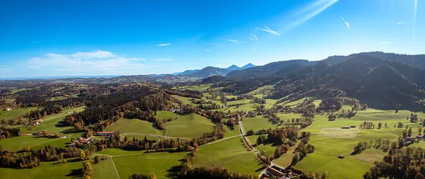 Tegernsee Hava Sonbaharı. İHA Panorama Bavyera Alpleri. Yüksek kalite fotoğraf