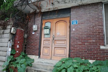 Şehrin eski kapısı.