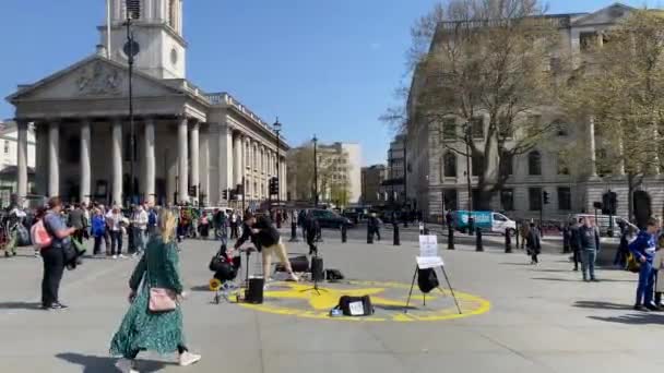 Londyn Kwiecień Protestujący Placu Trafalgar — Wideo stockowe