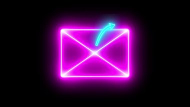 Göndermeyi ya da paylaşmayı sembolize eden oklu canlandırılmış mesaj simgesi. Sohbet uygulamaları, e-posta arayüzleri ve dijital iletişim görselleri için mükemmel.