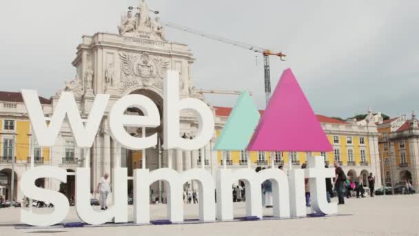 2022 Portugal Lisbon Web Summit Стояти Арці Rua Augusta Arch — стокове відео