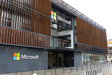 PORTUGAL, LISBON 12 december 2022: Microsoft logo on office building. Mid shot