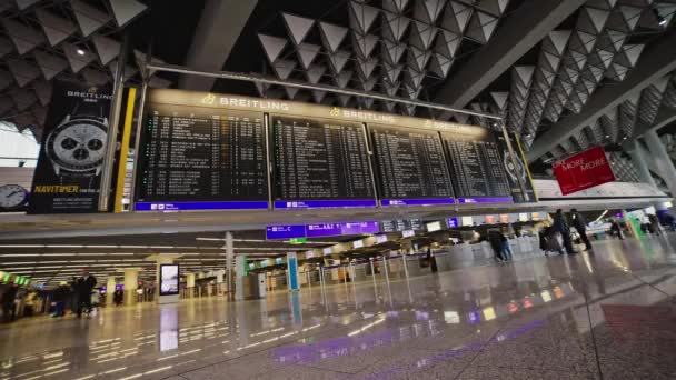 2023 Frankfurt Germany Departure Scoreboard Terminal Airport Time Lapse — Stock video