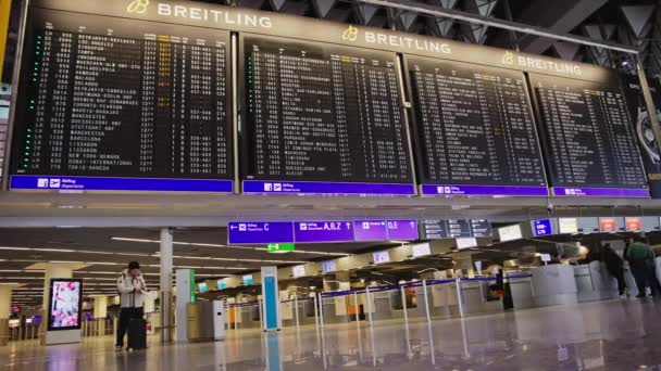 2023 Frankfurt Německo Srovnávací Přehled Odletů Letišti Časová Prodleva — Stock video