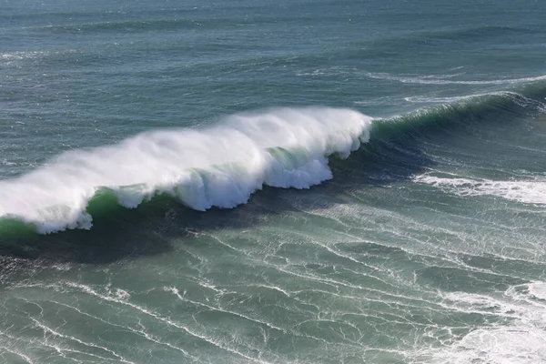 Olas Espumosas Cerca Orilla Mid Shot — Foto de Stock