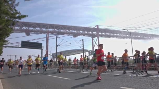 Marca 2023 Lizbona Portugalia Osoby Biegnące Półmaraton Edp Zwolnionym Tempie — Wideo stockowe