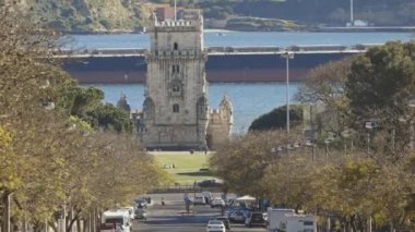 11 Nisan 2023 Lizbon, Portekiz: Torre de Belem Kulesi. Orta çekim