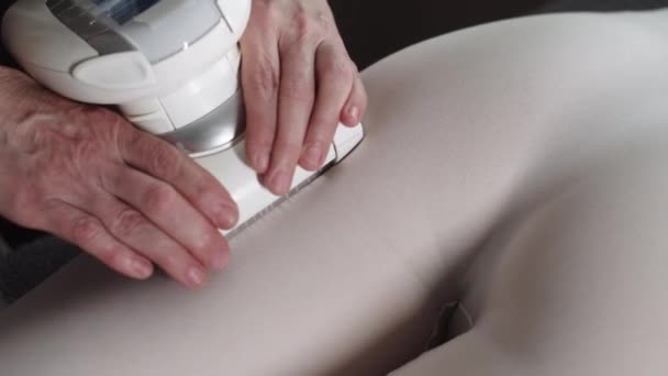 Uma Mulher Que Tem Massagem Glp Mãos Massagista Que Massageia — Vídeo de Stock