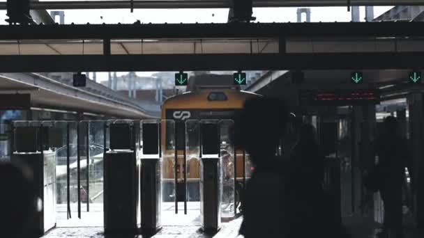 Mai 2023 Lisbonne Portugal Tourniquets Accès Gare Extérieure Coup — Video