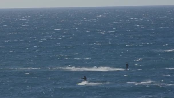 People Surfing Kitesurfing Ocean Mid Shot — Stock Video