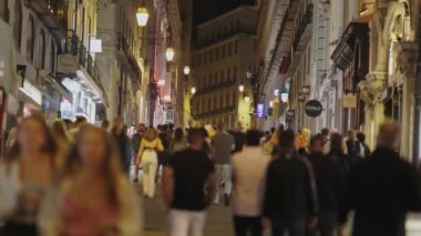 12 Haziran 2023 Rua do Carmo, Lizbon Portekiz - Santo Antonio Festivali. Orta çekim