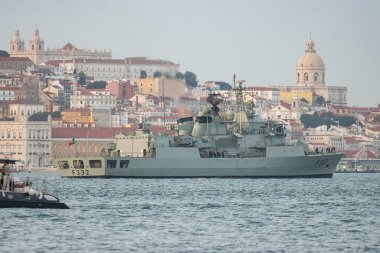 7 Eylül 2023 Lizbon, Portekiz: Fırkateyn Vasco da Gama MEKO 200PN - gemi Lizbon limanına girdi. Orta çekim