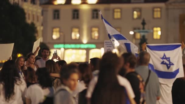 Лісабон Португалія Жовтня 2023 Люди Прапорами Ізраїлю Стоять Біля Меморіалу — стокове відео