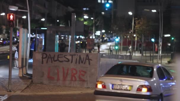 Νοεμβρίου 2023 Λισαβόνα Πορτογαλία Sign Street Lisbon Palestina Livre Ελευθερία — Αρχείο Βίντεο