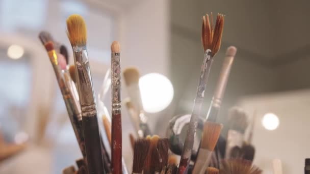 Cup Filled Lots Paint Brushes — Stock Video