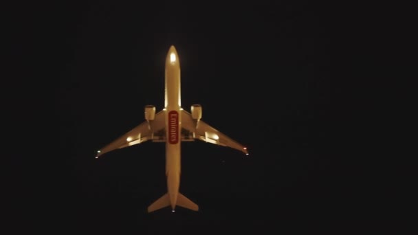 2023 November Lisszabon Portugália Tanú Egy Masszív Sugárhajtású Repülőgép Repül — Stock videók