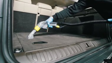 Serbest meslek - elektrikli süpürgeyle araç dolabının temizlenmesi, kapat