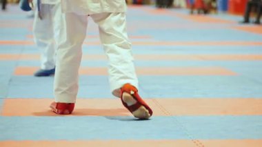 Spor çocukları - Karatedeki kadın sporcular, yaklaşın.