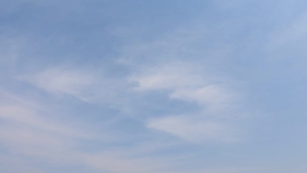 多云的美丽天空 — 图库视频影像