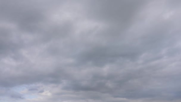 Cielo Azul Oscuro Fondo Nubes Blancas — Vídeos de Stock