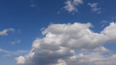 Gökyüzündeki bulutlar