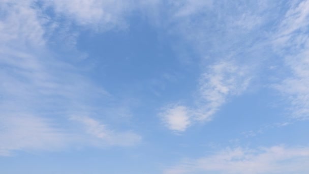 Blauwe Lucht Met Witte Wolken Natuur Achtergrond — Stockvideo
