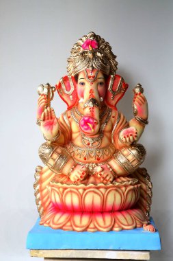 Lord modeli Shilpa Ganpati fil baş tanrısı Ganesh festivali için çamur ve jütten yapılmış, Penn, Maharashtra, Hindistan 