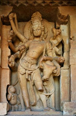 7. yüzyılda Durga tapınağındaki koridor heykeli, Aihole, Karnataka, Hindistan Mirası