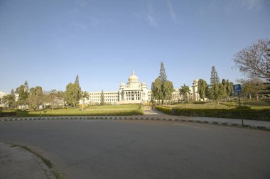 Vidhana Soudha eski tarihi bina, Bangalore, Karnataka, Hindistan