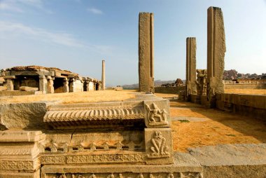 Hampi, Karnataka, Hindistan 'daki Vijayanagar imparatorluğunun kalıntıları. 
