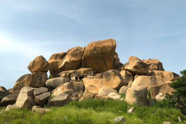 Hampi, Karnataka, Hindistan 'da doğal kaya oluşumları