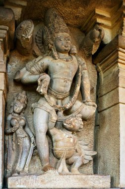 7. yüzyılda Durga tapınağındaki koridor heykeli, Aihole, Karnataka, Hindistan Mirası